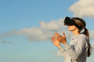 VR